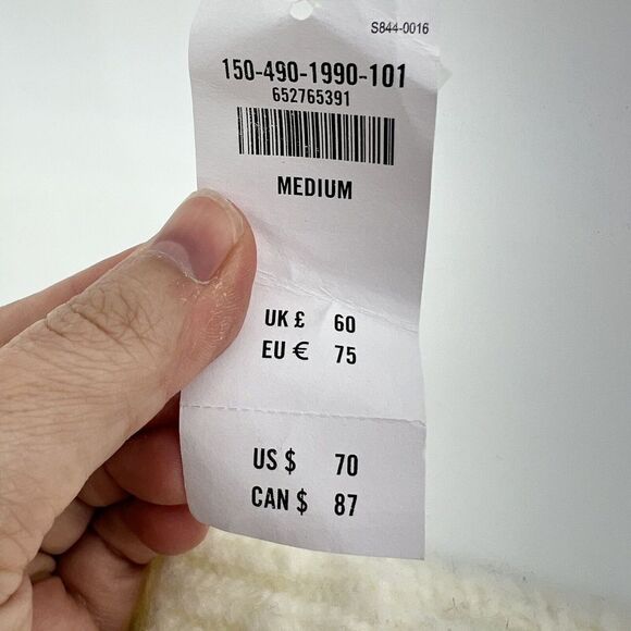 Abercrombie Fitch Cream Fuzzy Knit sweater NWT Size M - Picture 2 of 4